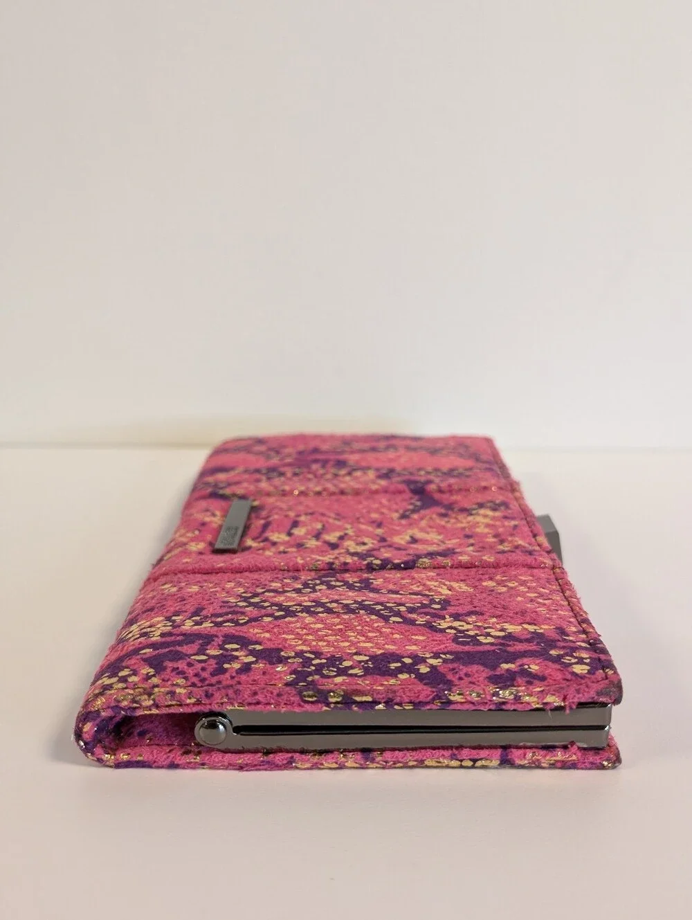 Kenneth Cole Reaction Pink Metallic Snake Print Frame Wallet Clutch 8.5